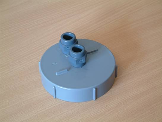 Tankdoorvoer in deksel t.b.v. wervelbedfilter